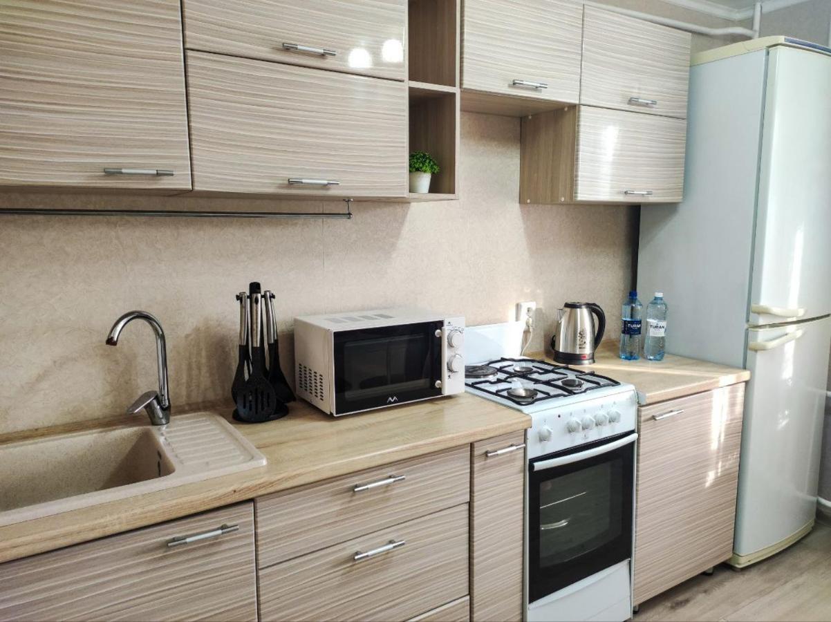 2-Х Комнатная Квартира В Центре На Ул.Бородина 107 Kostanay Extérieur photo